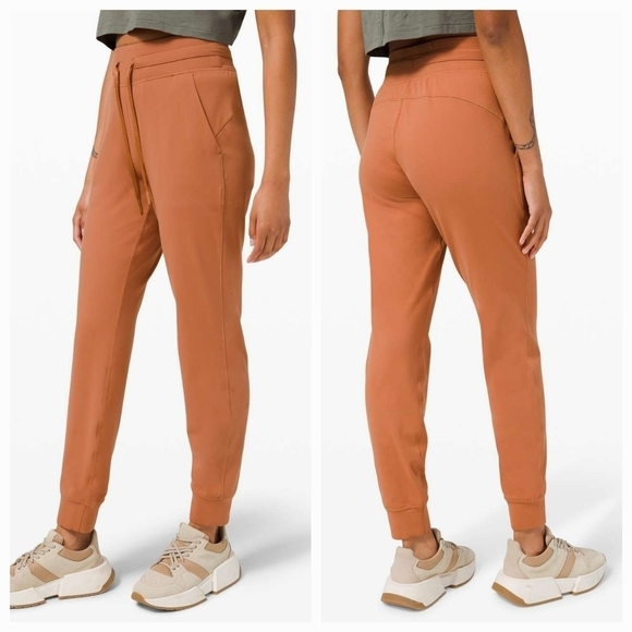 Lululemon Ready to Rulu Jogger in Desert Sun size 6 NWT - Picture 1 of 9